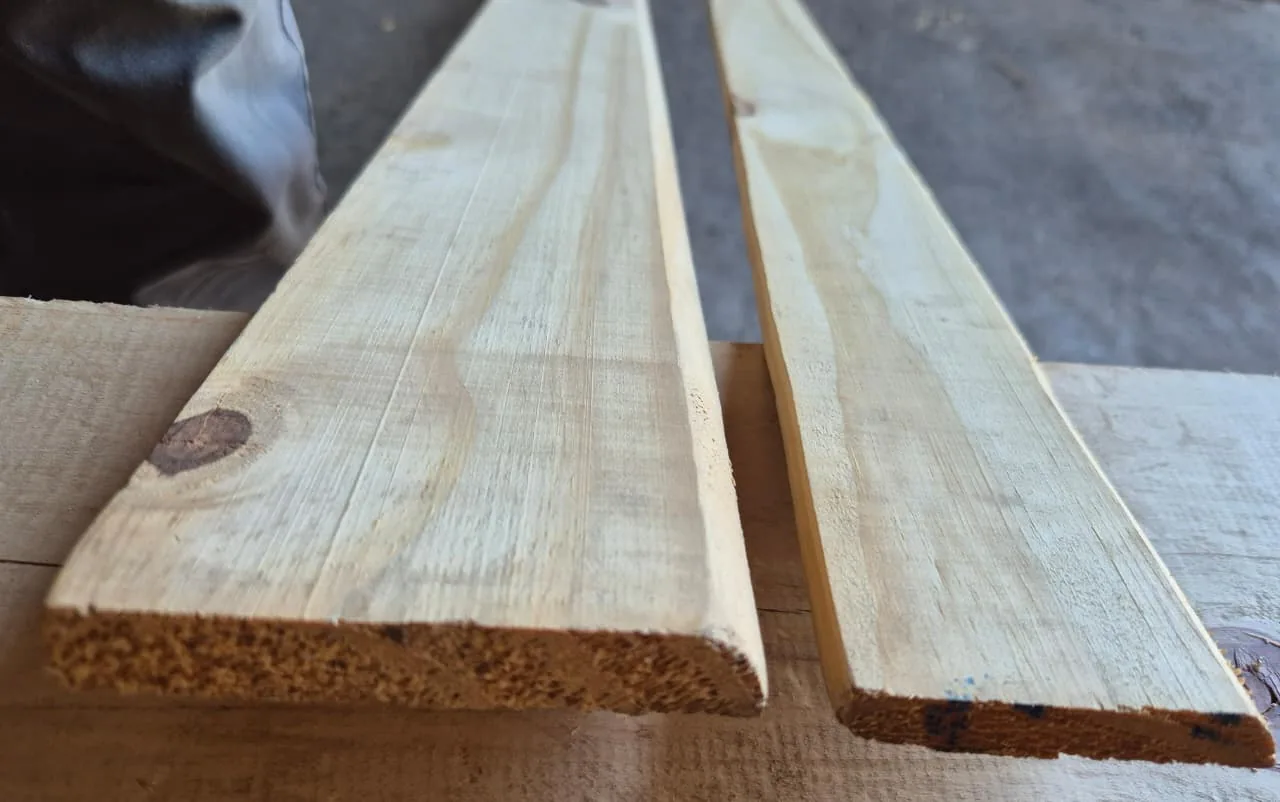 Zócalos de Pino - imagen 3